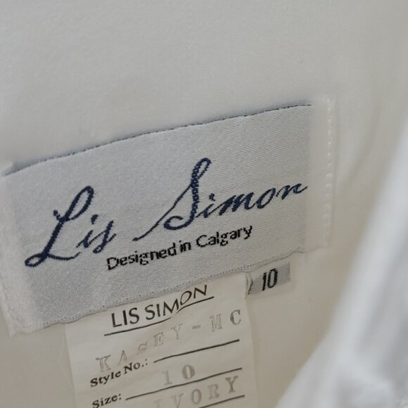 Liz Simon Designed in Calagary Kasey Ivory Wedding Dress with Train SZ 10 - Picture 10 of 15